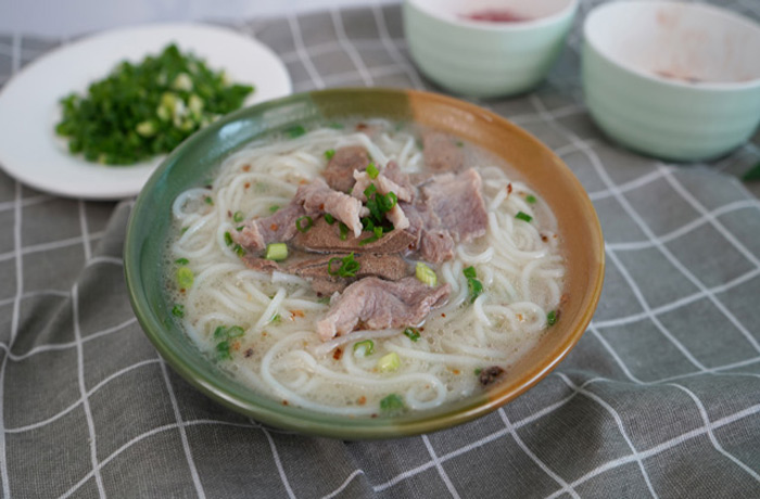双清原味汤粉王培训